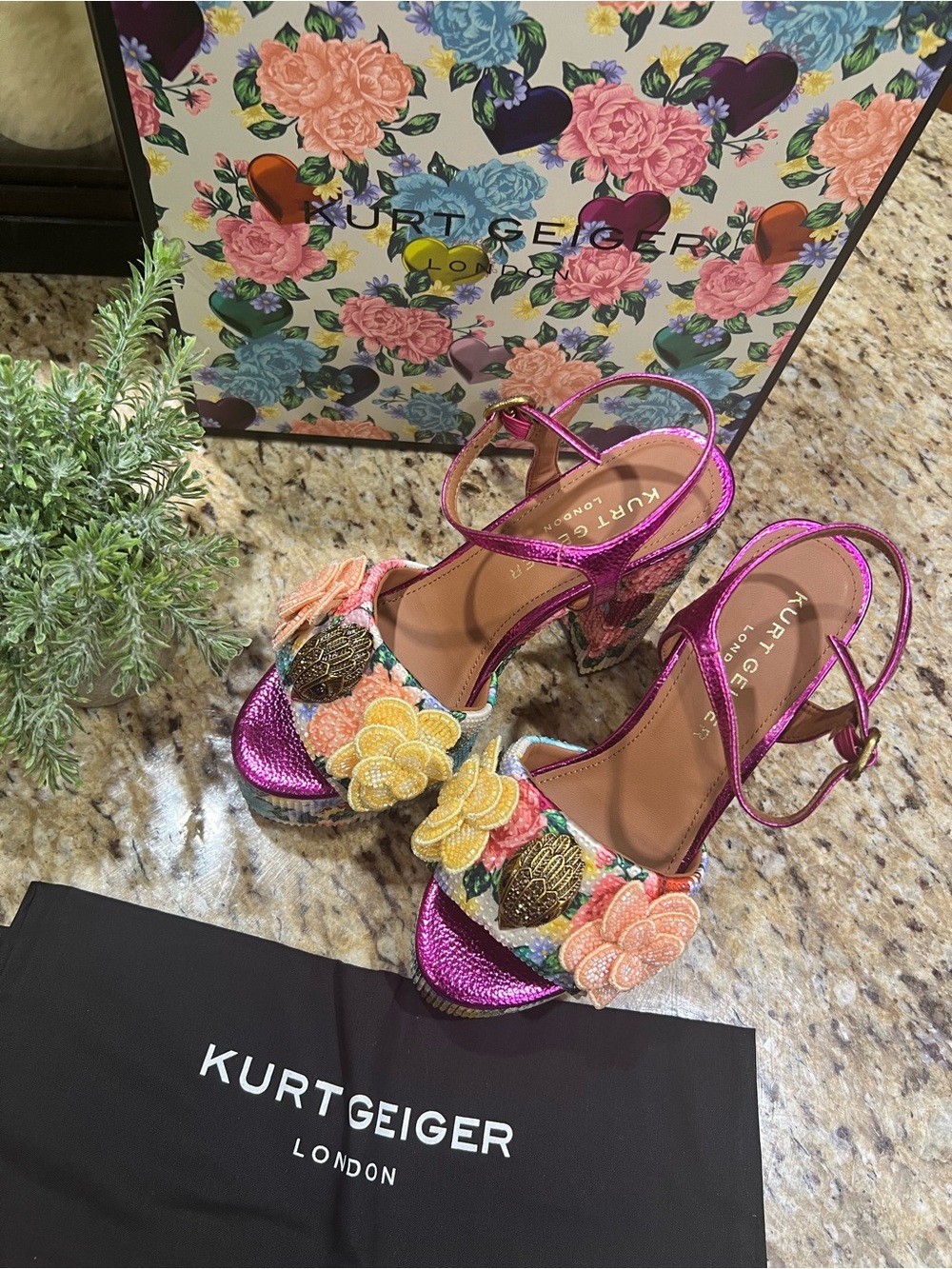 Kurt Geiger KENSINGTON Metallic Fuchsia Floral Beaded Platform Sandals 37 - Picture 9 of 16